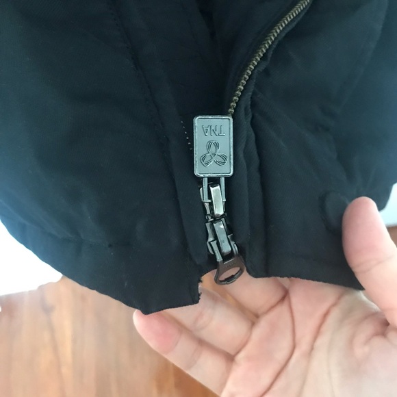 TNA winter coat with many pockets - Picture 9 of 16